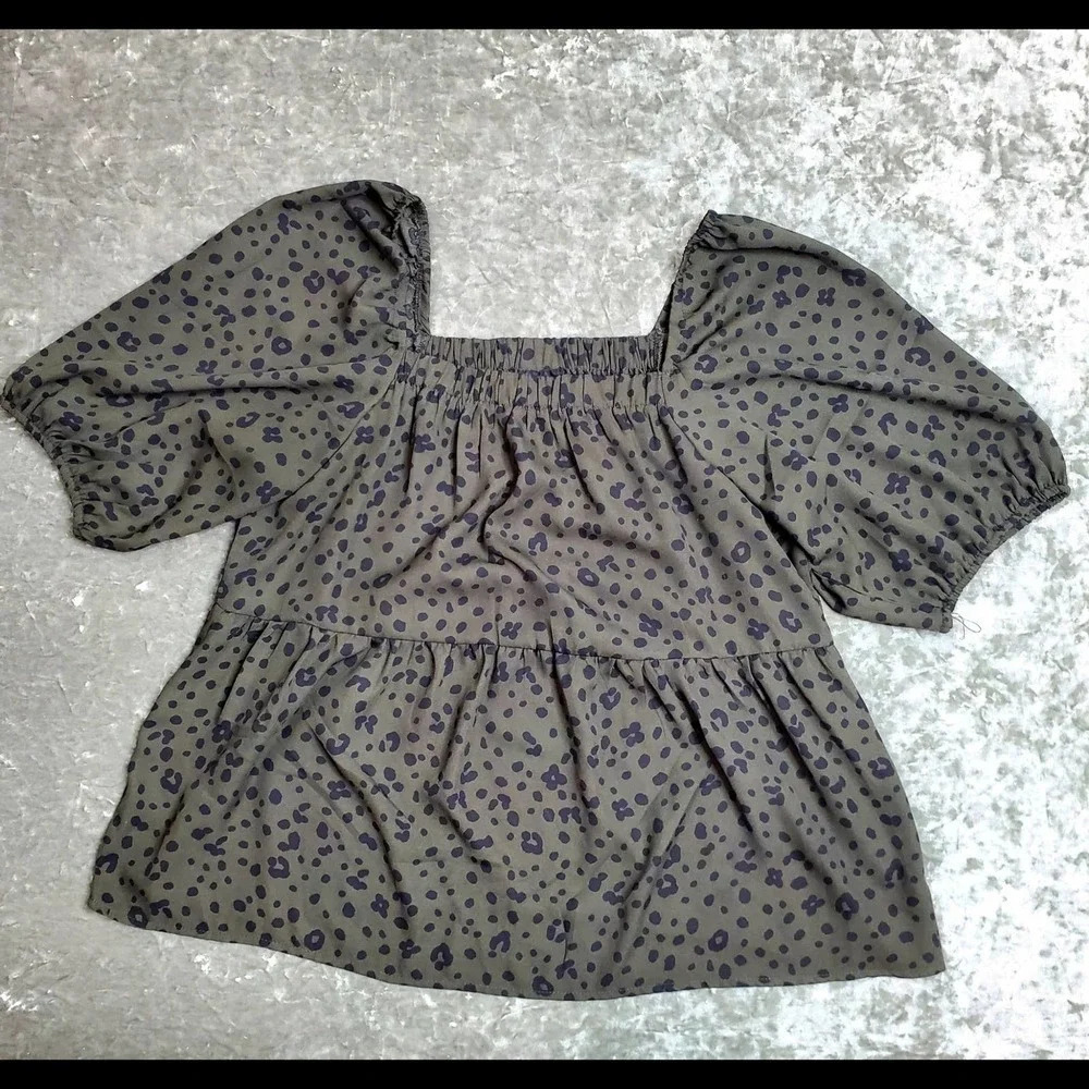Bobeau Green Leopard Print Top